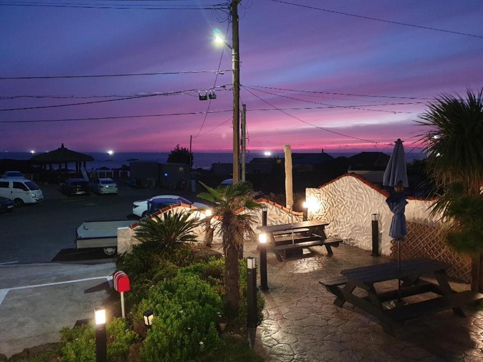 Pension Haneul Tari Jeju Exterior photo