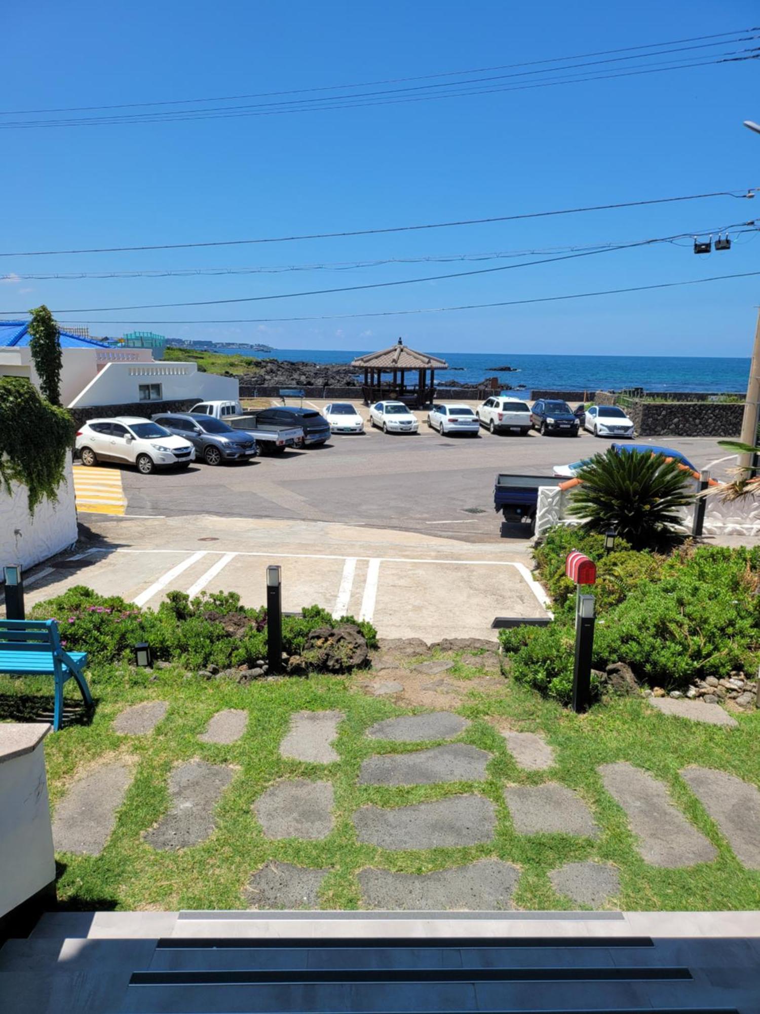 Pension Haneul Tari Jeju Exterior photo